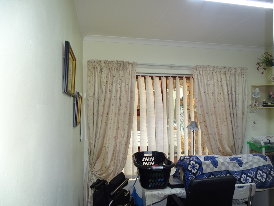 3 Bedroom Property for Sale in Wavecrest Eastern Cape